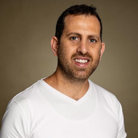 מטפל/ת בכוסות רוח - אופיר מלאך